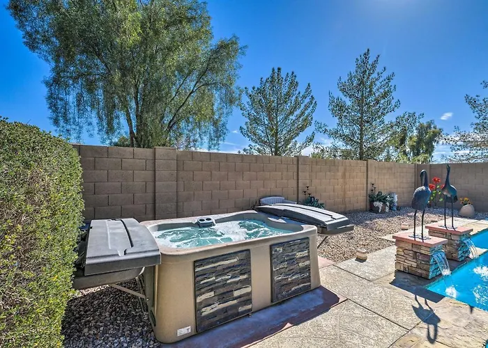 'bella Casa' W/ Pool & Hot Tub! Holiday home *