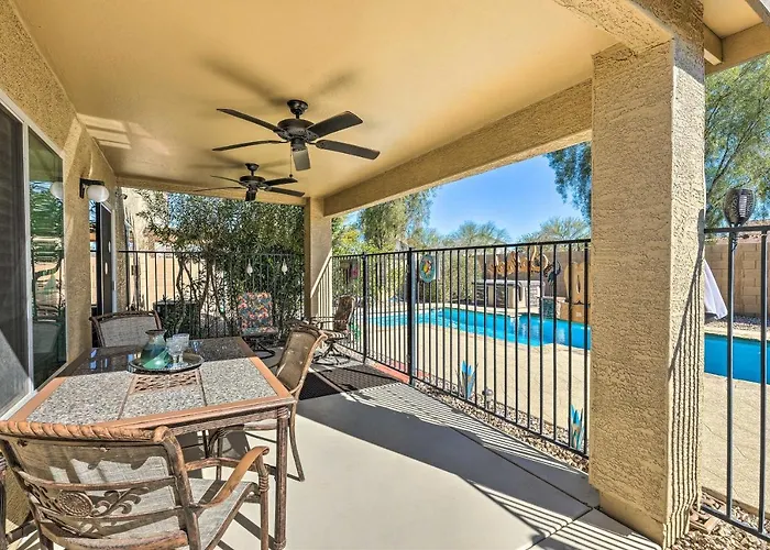 Holiday home 'bella Casa' W/ Pool & Hot Tub! *