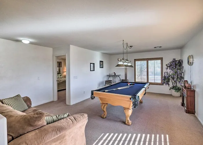 Holiday home 'bella Casa' W/ Pool & Hot Tub! *
